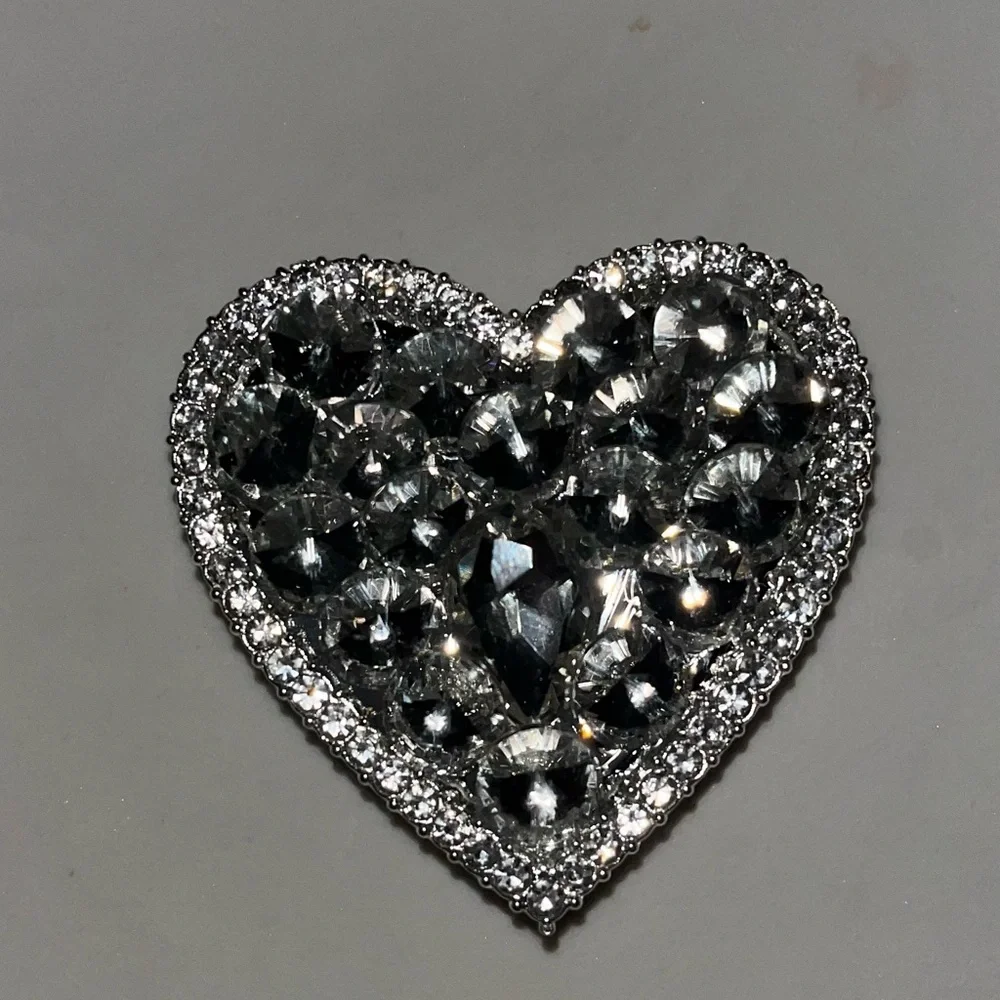 Universal Heart Design Diamond Rhinestones Phone Grip Stand Holder